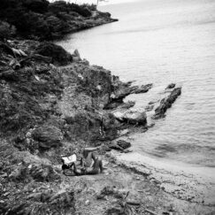 Porquerolles sieste - José Nicolas - photographe contemporain - photo noir et blanc