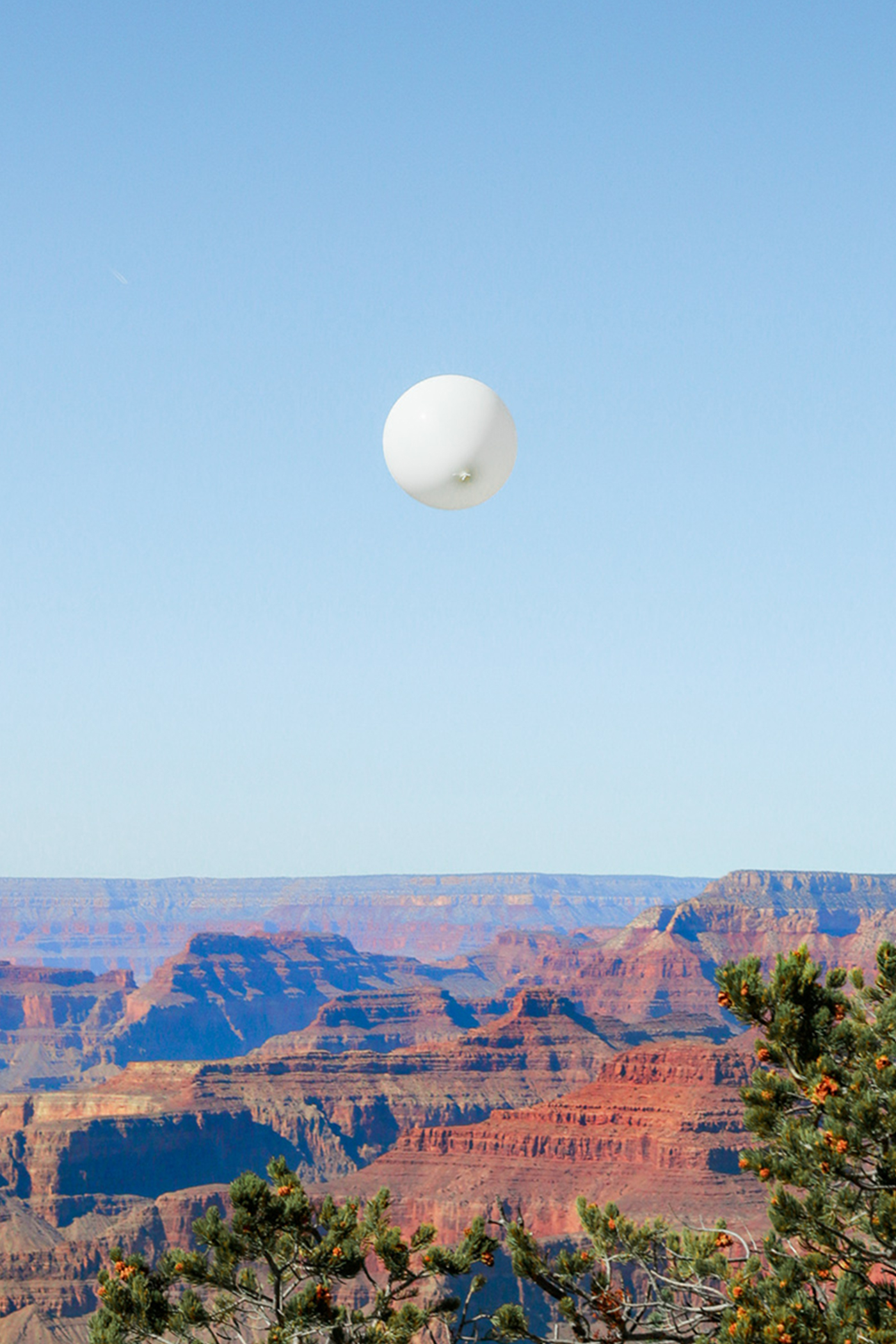 Wonderful Journey - ballon volant - Galerie Maison Dauphine