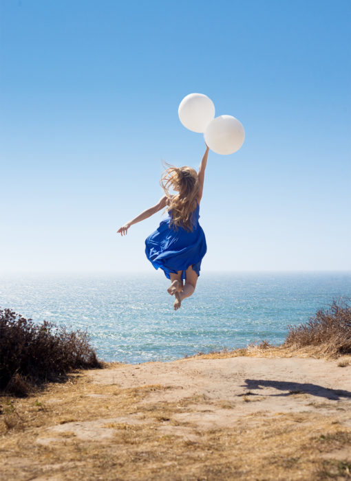 Wonderful Journey robe bleue blue dress- Aurélia Faudot - photographe