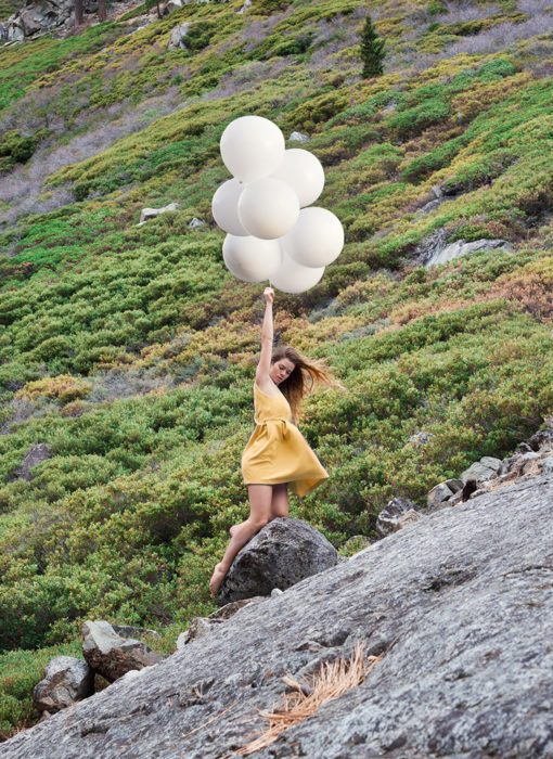 Wonderful Journey robe jaune yellow dress- Aurélia Faudot - photographe - zoom