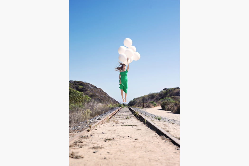 Wonderful Journey robe bleue blue dress- Aurélia Faudot - photographe
