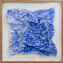 Grand Bleu froissé - large blue - M.Cohen - peinture papier - détouré