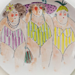 Plat Baigneuses 2 - Bathers Women - Dish Ceramic 2 - Cécile Colombo - céramique - détail