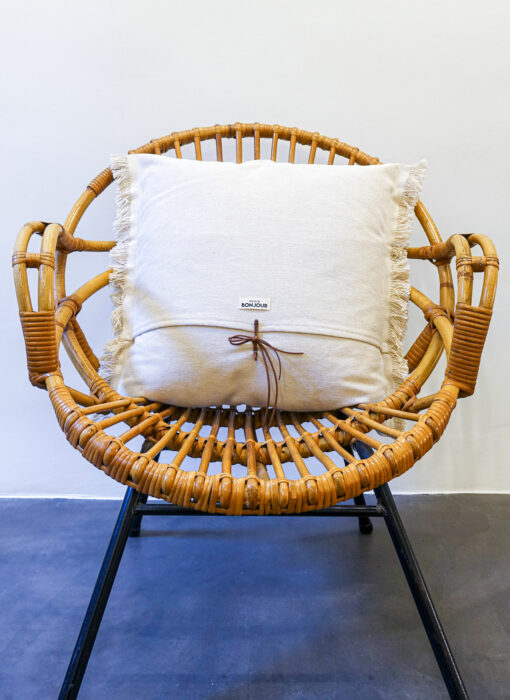 Coussin brodé soleil, Sun embroidered cushion, Maison Bonjour - détail